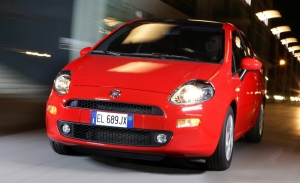El sucesor del FIAT Punto llegará en 2023 y tendrá variante eléctrica