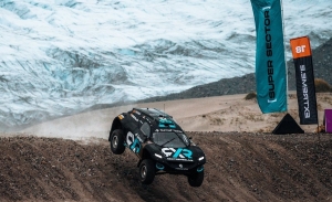 Kristoffersson y Taylor defienden su liderato de Extreme E en el Arctic X-Prix