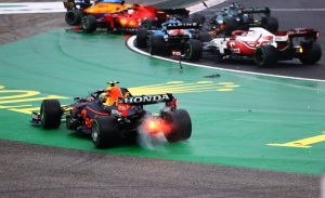Lluvia de palos (y sanciones) a Bottas y Stroll tras los accidentes
