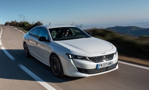 El Peugeot 508 Hybrid reduce su precio de venta con una nueva versión de acceso