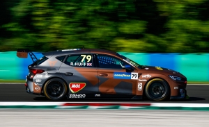Rob Huff consigue la pole del WTCR en Hungaroring para CUPRA