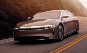 El nuevo Lucid Air, una berlina eléctrica que bate récord de autonomía