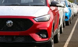 Morris Garage acelera su ofensiva en España con el popular MG EHS