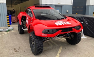 Nani Roma tiene el primer contacto con el BRX Hunter T1+ de Prodrive