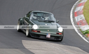 El nuevo Porsche 911 DLS Project de Singer, cazado en fotos espía en Nürburgring