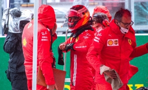 Sainz sugiere compensar con una doble carrera en Spa en 2022