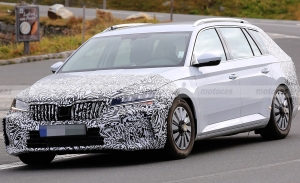 El desarrollo del nuevo Skoda Superb 2023 se ha iniciado, ¡cazado por primera vez!