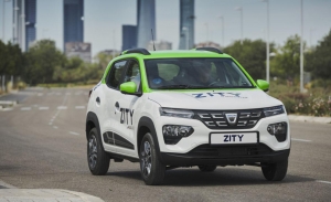 El nuevo Dacia Spring se incorpora a la flota del car sharing Zity en Madrid