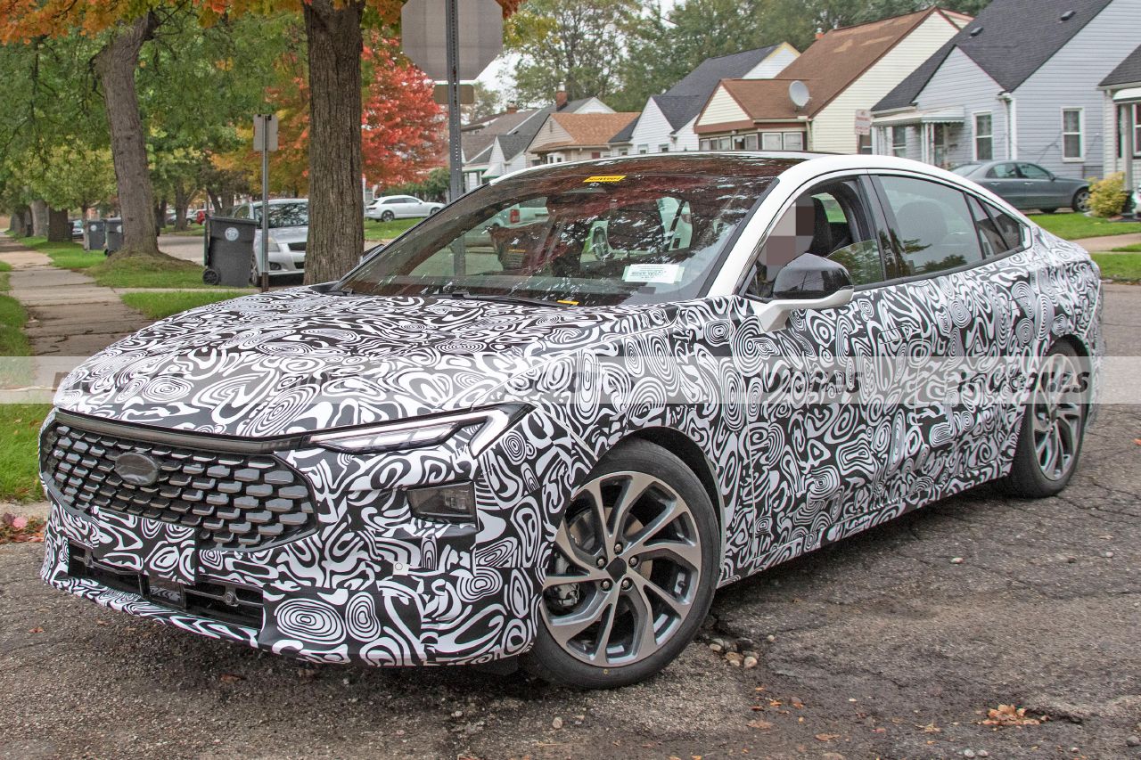 ford-mondeo-2023-fotos-espia-202182258-1