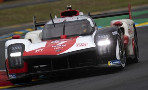 Los pilotos de Toyota Gazoo Racing se juegan el título del WEC en Bahrein