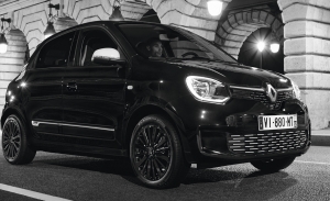 Renault Twingo Urban Night, el pequeño coche urbano eléctrico estrena edición limitada