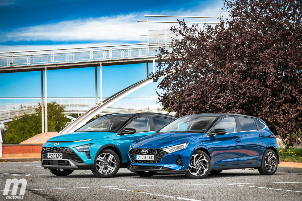 Comparativa Hyundai i20 vs Hyundai Bayon, ¿cuál es mejor? (Con vídeo)