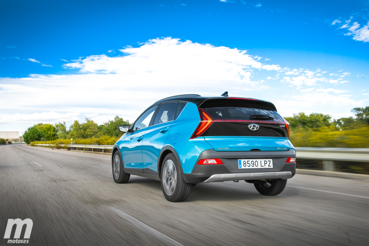 Comparativa Hyundai i20 vs Hyundai Bayon, ¿cuál es mejor? (Con vídeo)