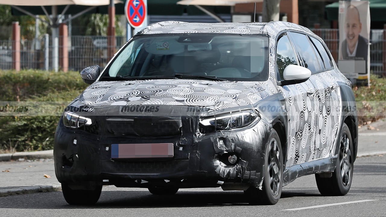 fiat-tipo-cross-station-wagon-fotos-espia-202182577-1636535943_1.jpg