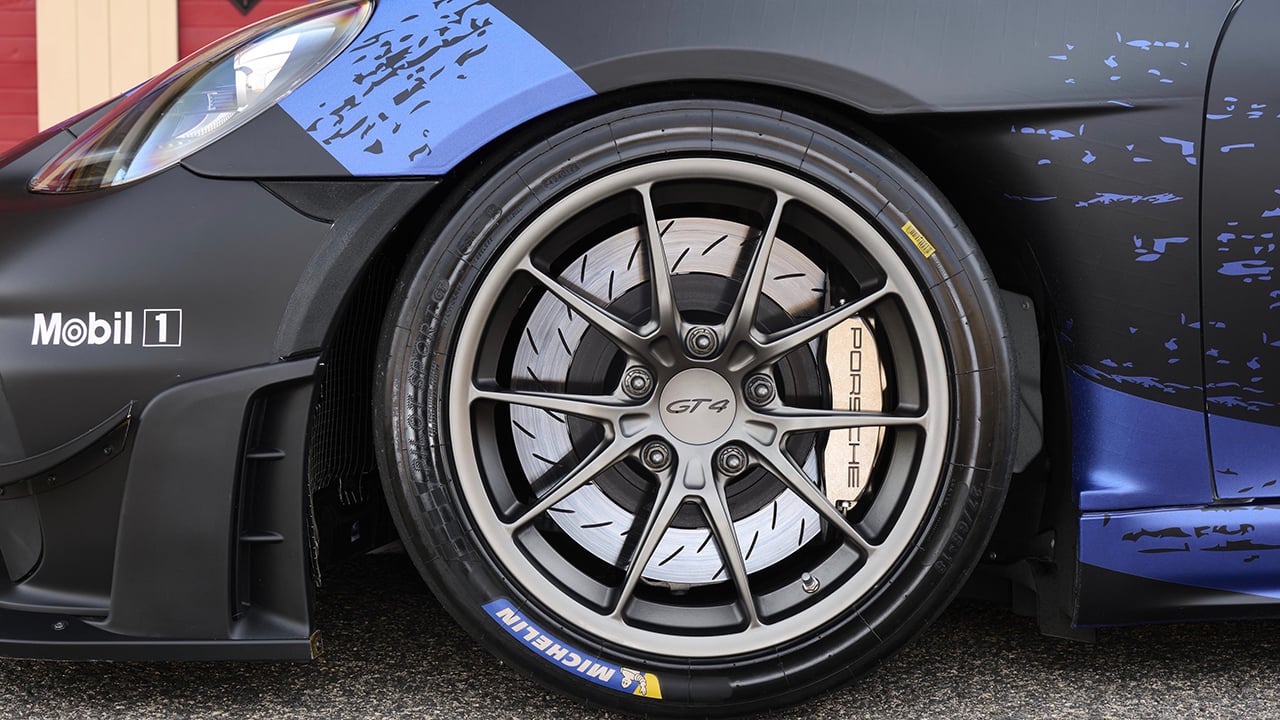 porsche-718-cayman-gt4-rs-clubsport-202182770-1637143286_8.jpg