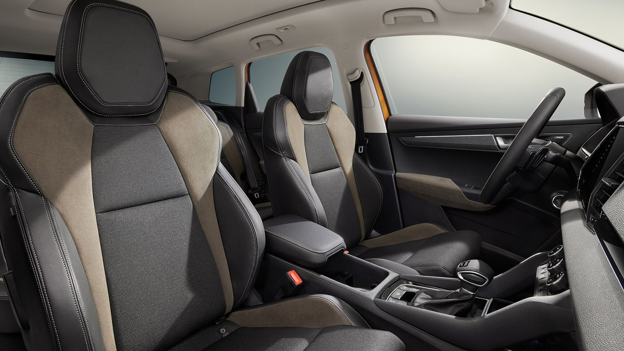 skoda-karoq-2022-202183107-1638267489_12.jpg