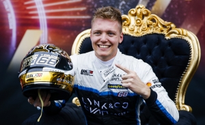 Yann Ehrlacher, a sus 25 años, es el único bicampeón del WTCR