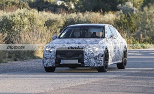 El nuevo Mercedes Clase E 2023 debuta en sus primeras fotos espía en pruebas