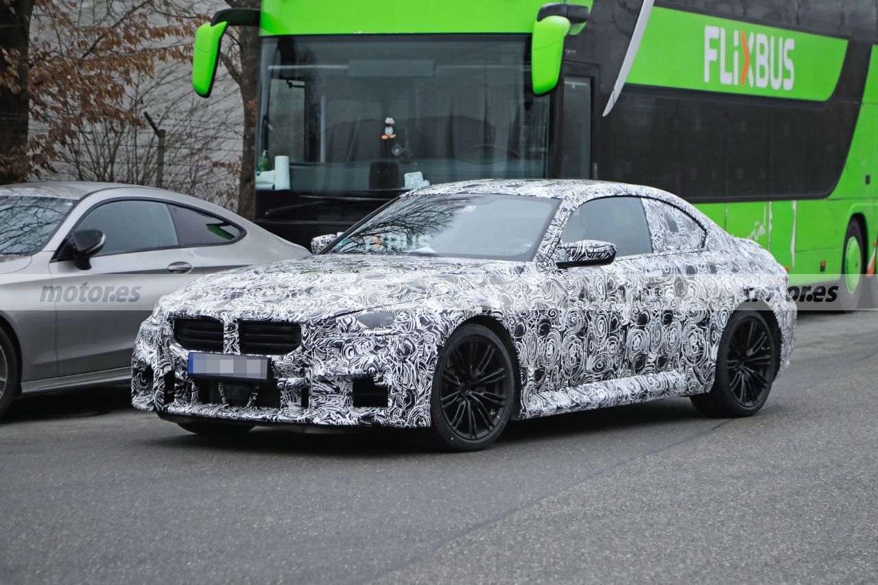 bmw-m2-2023-fotos-espia-202284155-1642065912_4.jpg