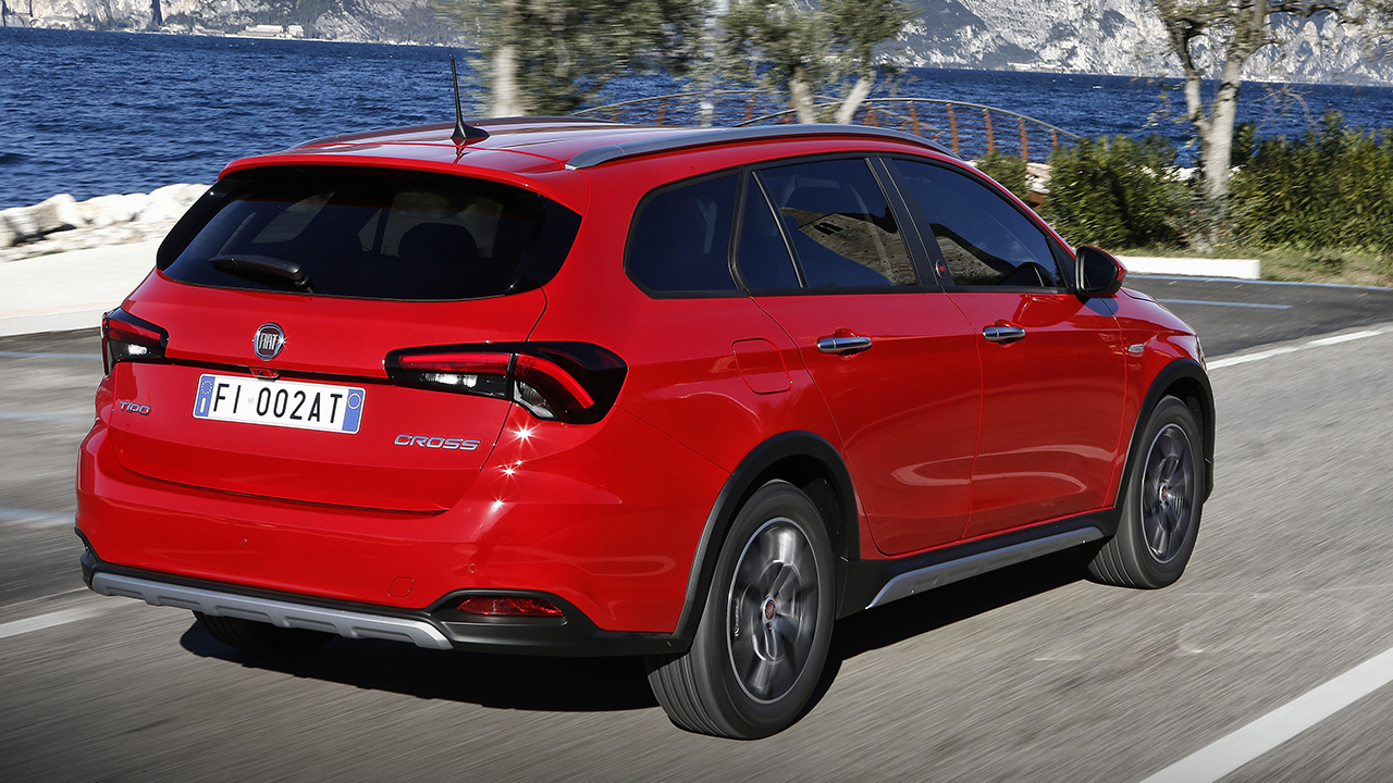 fiat-tipo-cross-station-wagon-202284097-1641903769_3.jpg