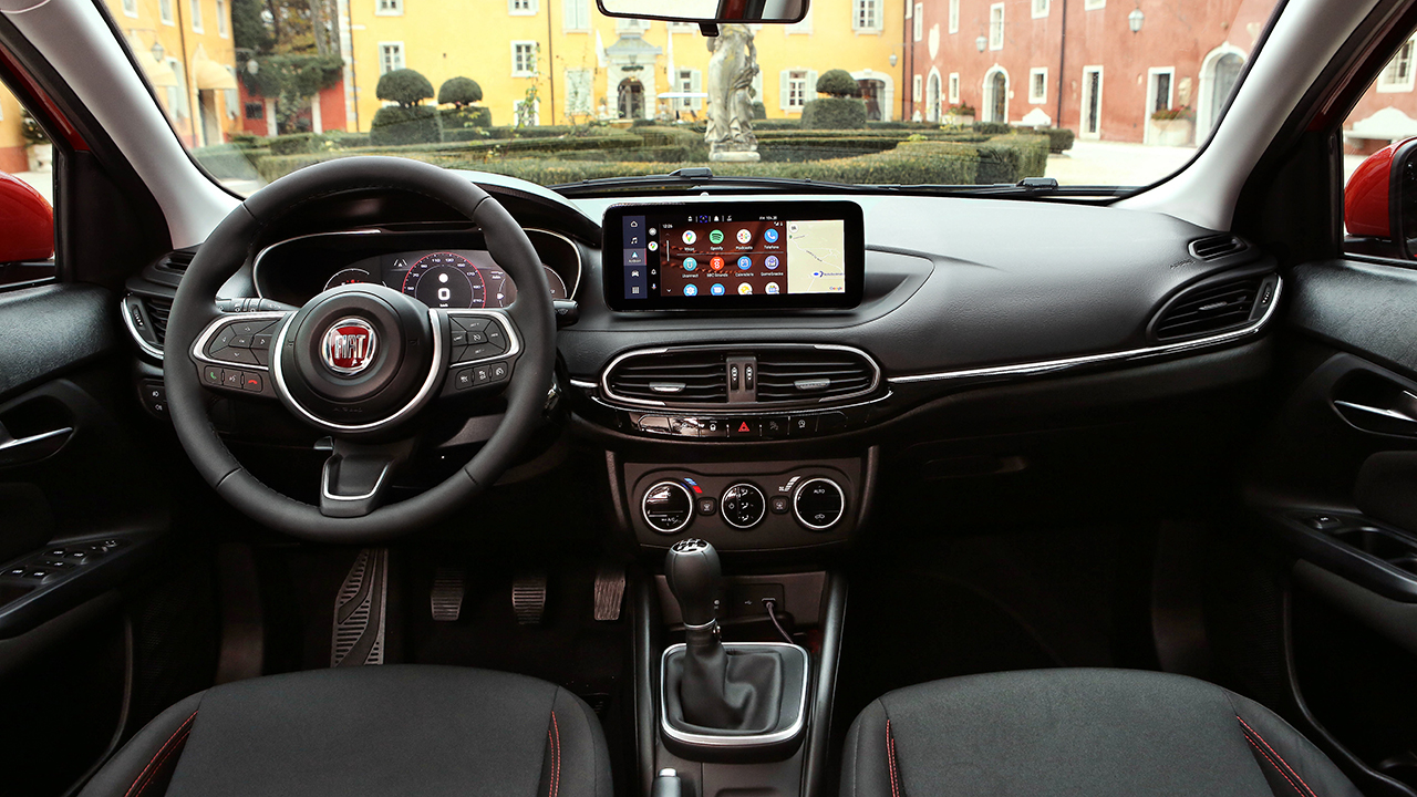 fiat-tipo-cross-station-wagon-202284097-1641903775_8.jpg