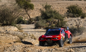 Loeb gana la séptima especial y recorta cinco minutos a Al-Attiyah
