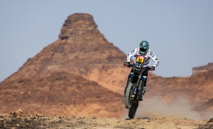 La lucha por el Dakar se aprieta tras la compleja décima etapa