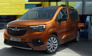 Opel retira las furgonetas Combo Life, Vivaro Combi y Zafira Life con motor térmico