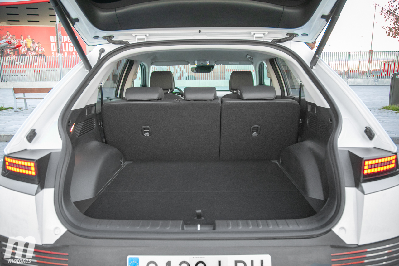 Comparativa Hyundai Ioniq 5 vs Skoda Enyaq, la elección sensata (con vídeo)