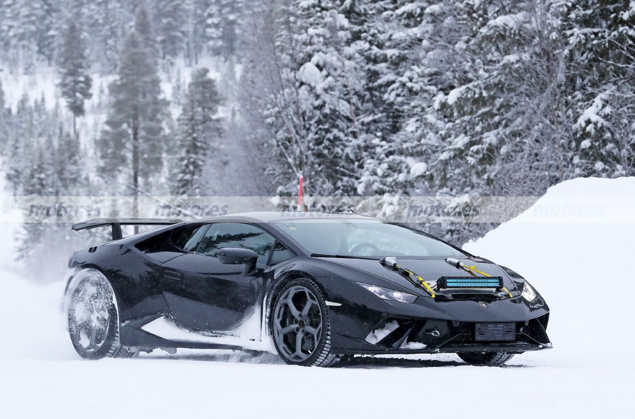 Primeras pruebas, y fotos espía, del nuevo Huracán JV