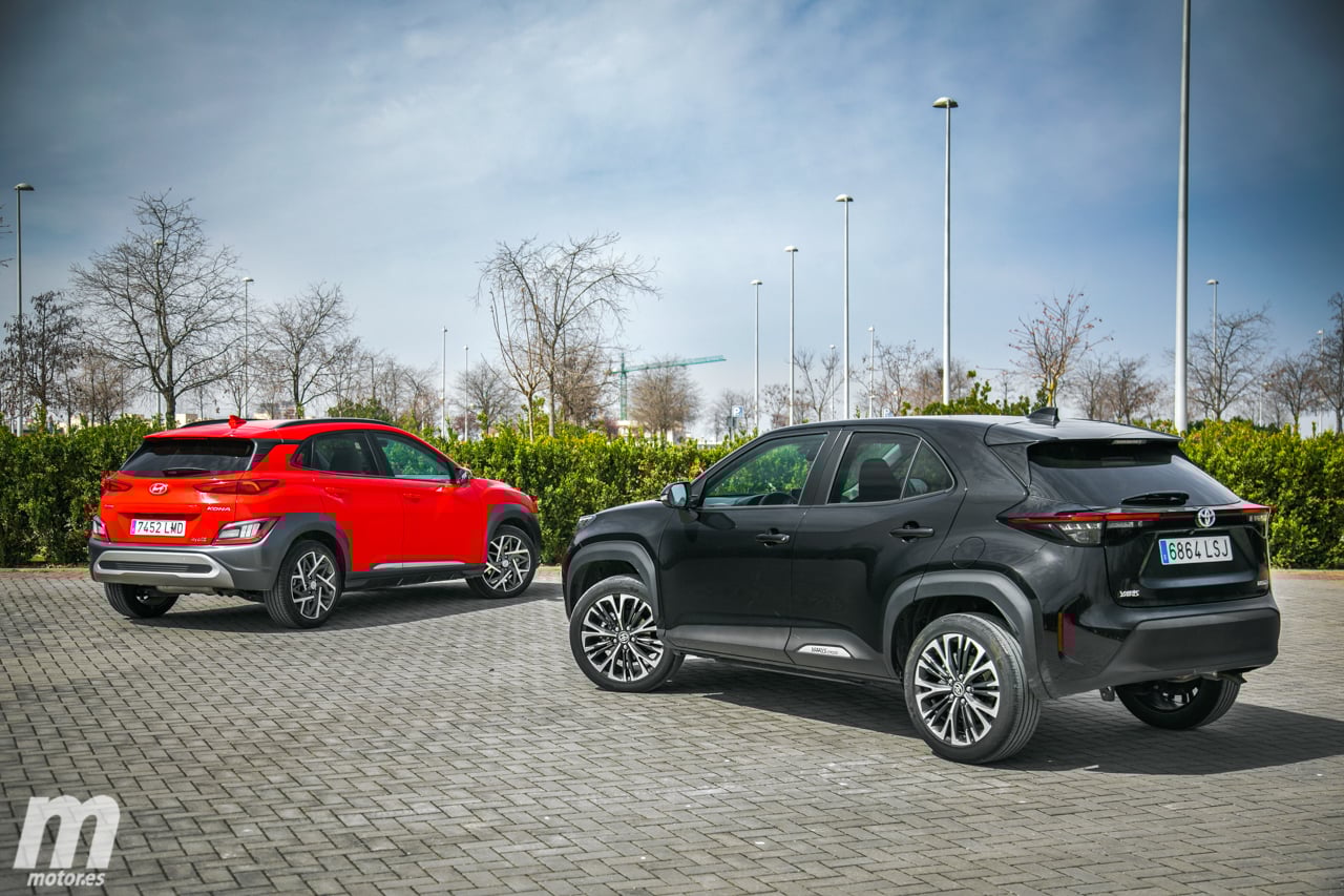 Comparativa Toyota Yaris Cross vs Hyundai KONA Hybrid (Con vídeo)