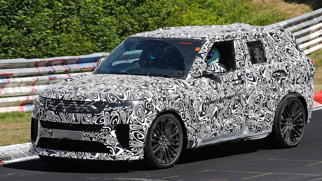 New Range Rover Sport SVR returns to the Nürburgring in lighter camo New Range Rover Sport SVR returns to the Nürburgring in lighter camo