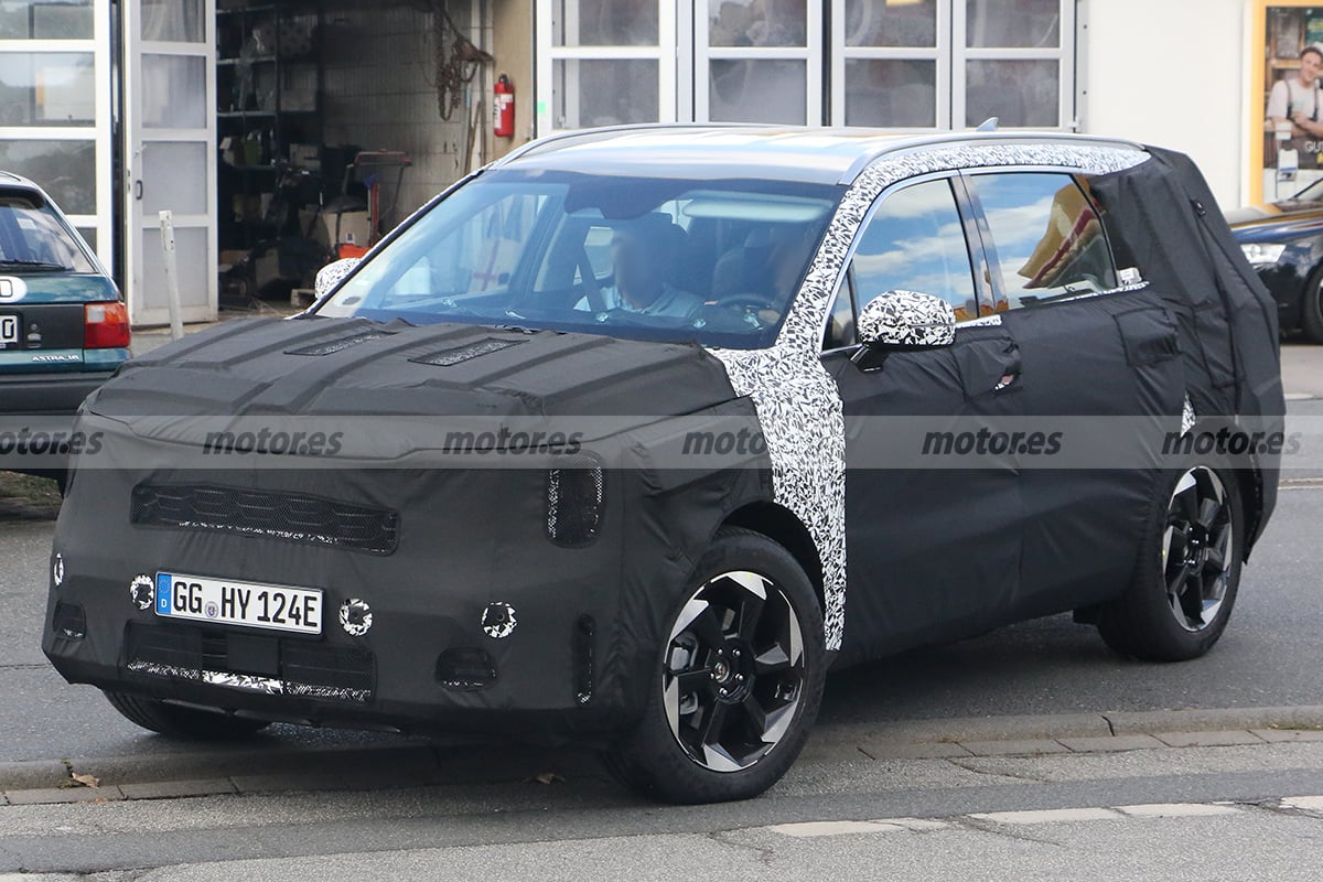 Renovation Underway! The First Photos Of The KIA Sorento 2024