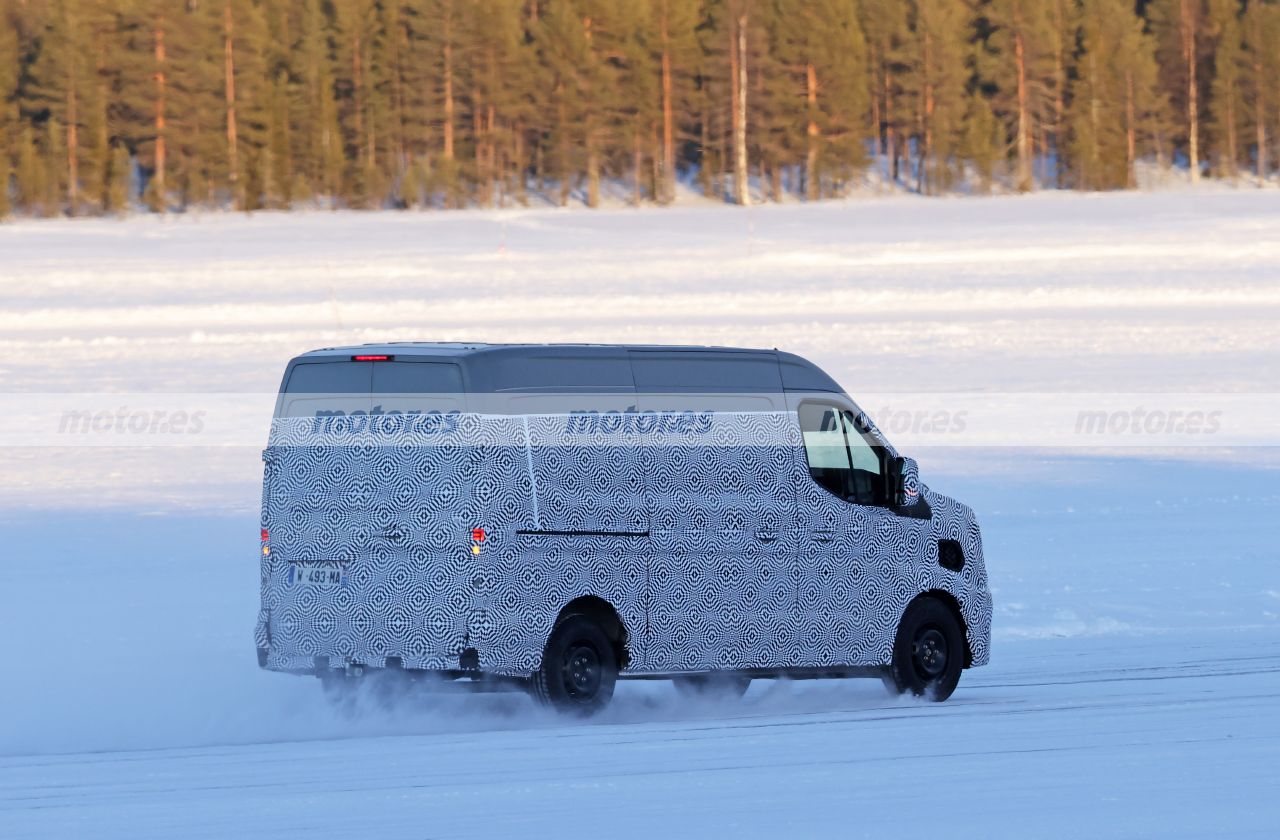 Miniature Norev 1/43 – Renault Master E-Tech Electric Gris Métallisé, Modèle 2024, NEUF