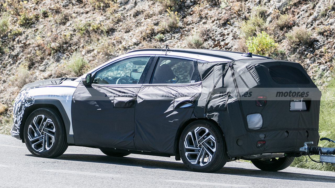 El nuevo Hyundai Tucson 2024 cazado con menos camuflaje, la renovación ...