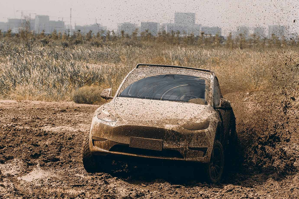 Este Tesla Model Y no te decepcionará en absoluto, de simple SUV a un todoterreno eléctrico puro y sin límites fuera del asfalto