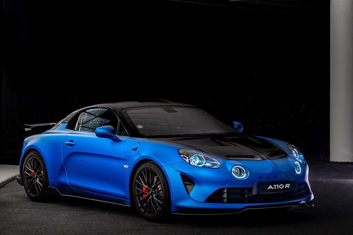 La gama del Alpine A110 estrena equipamientos en 2024, un plus más de ...