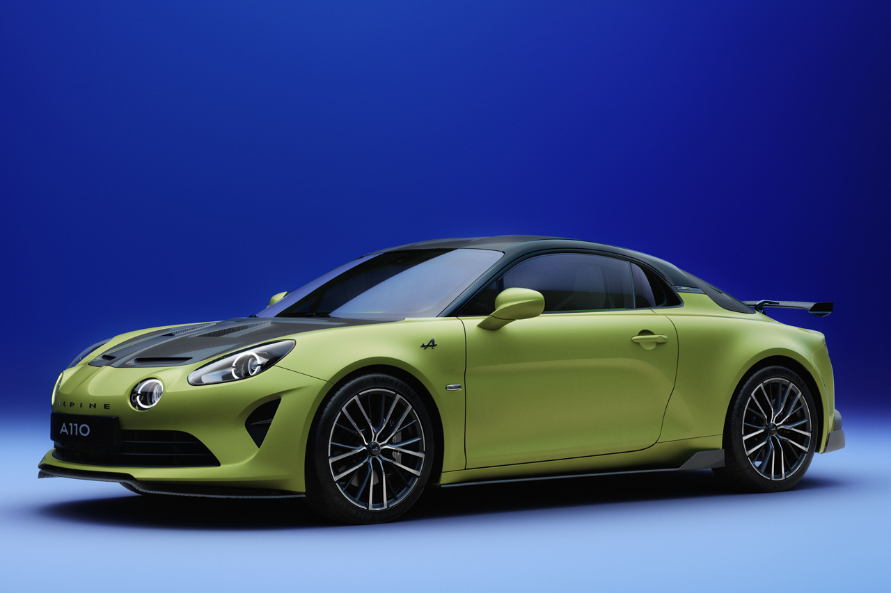 Ya no tienes excusa, el Alpine A110 2025 se viste de gala con nuevos colores que hacen al