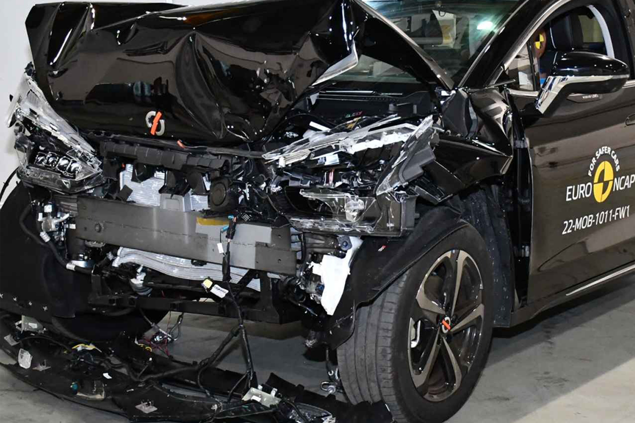 Esto no te va a gustar. La nueva ley de la UE beneficia a los seguros de coches con piezas 'recicladas' en las reparaciones de siniestros
