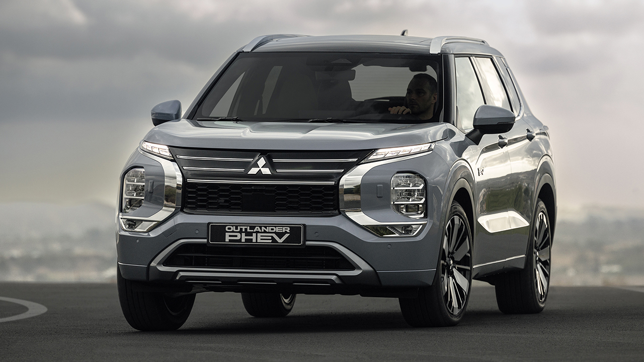 El nuevo Mitsubishi Outlander PHEV llegará a España en 2025 con un