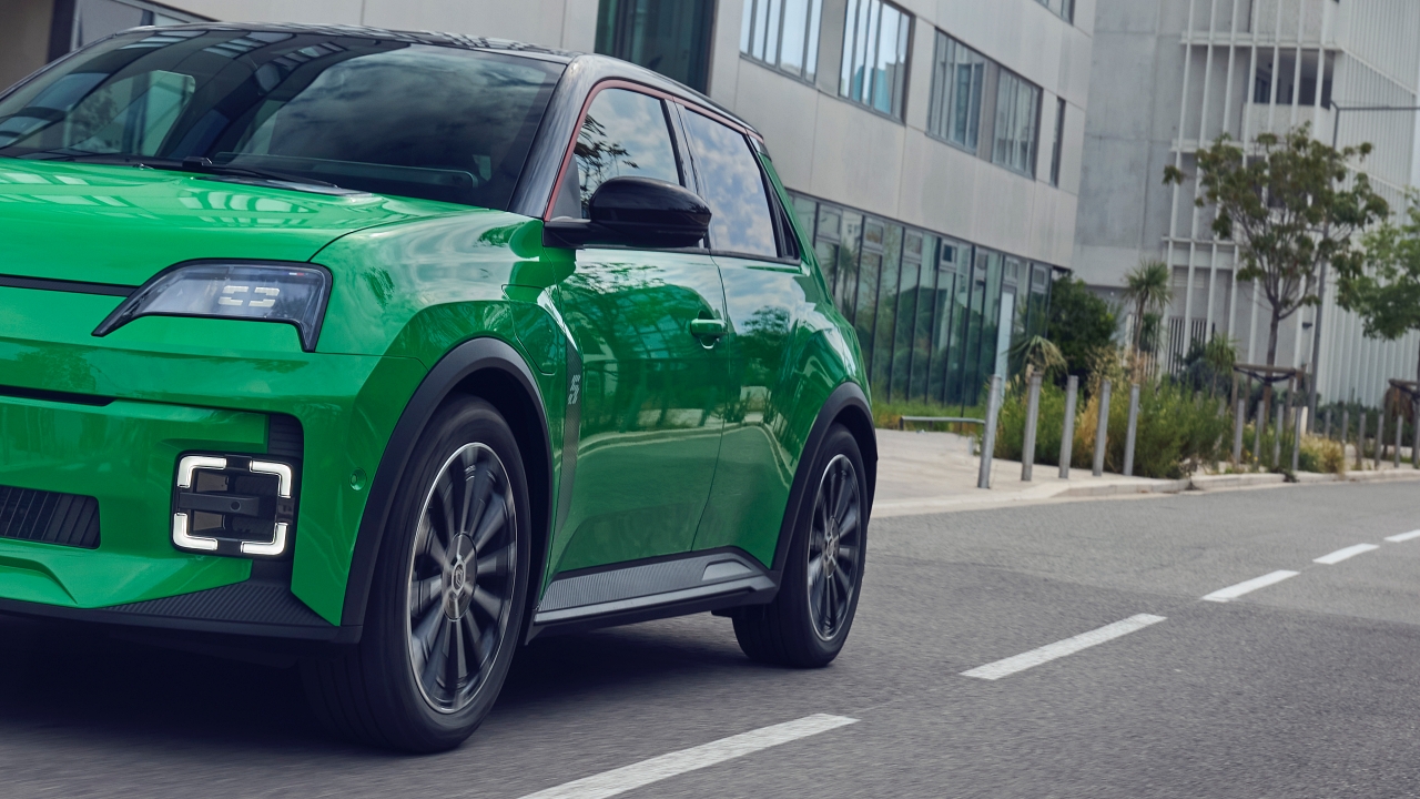 Apenas tiene un par de meses de vida, pero este coqueto coche eléctrico francés ya se vende más que el Tesla Model Y