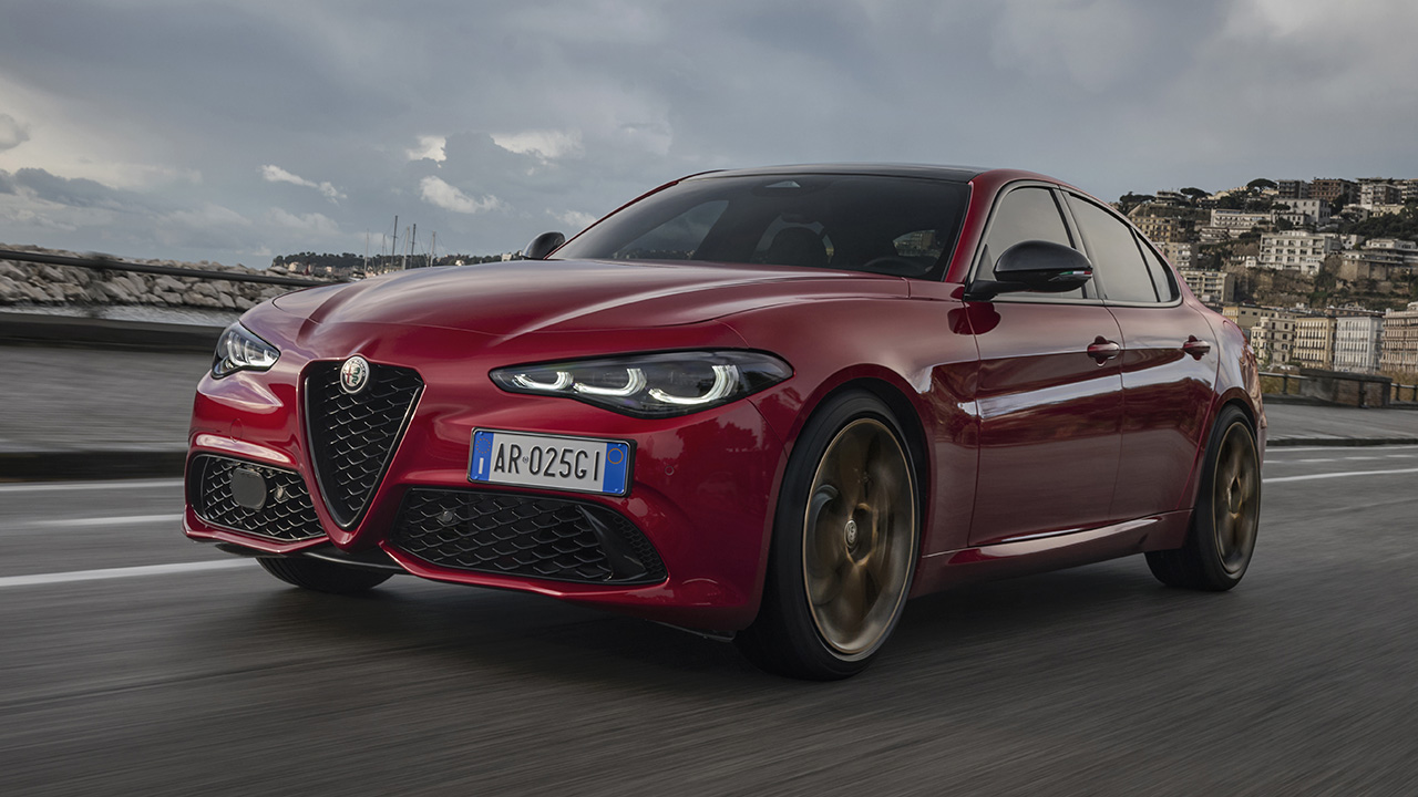 El nuevo Alfa Romeo Giulia INTENSA ya tiene precios, diseño exclusivo y buen equipamiento con hasta 280 CV