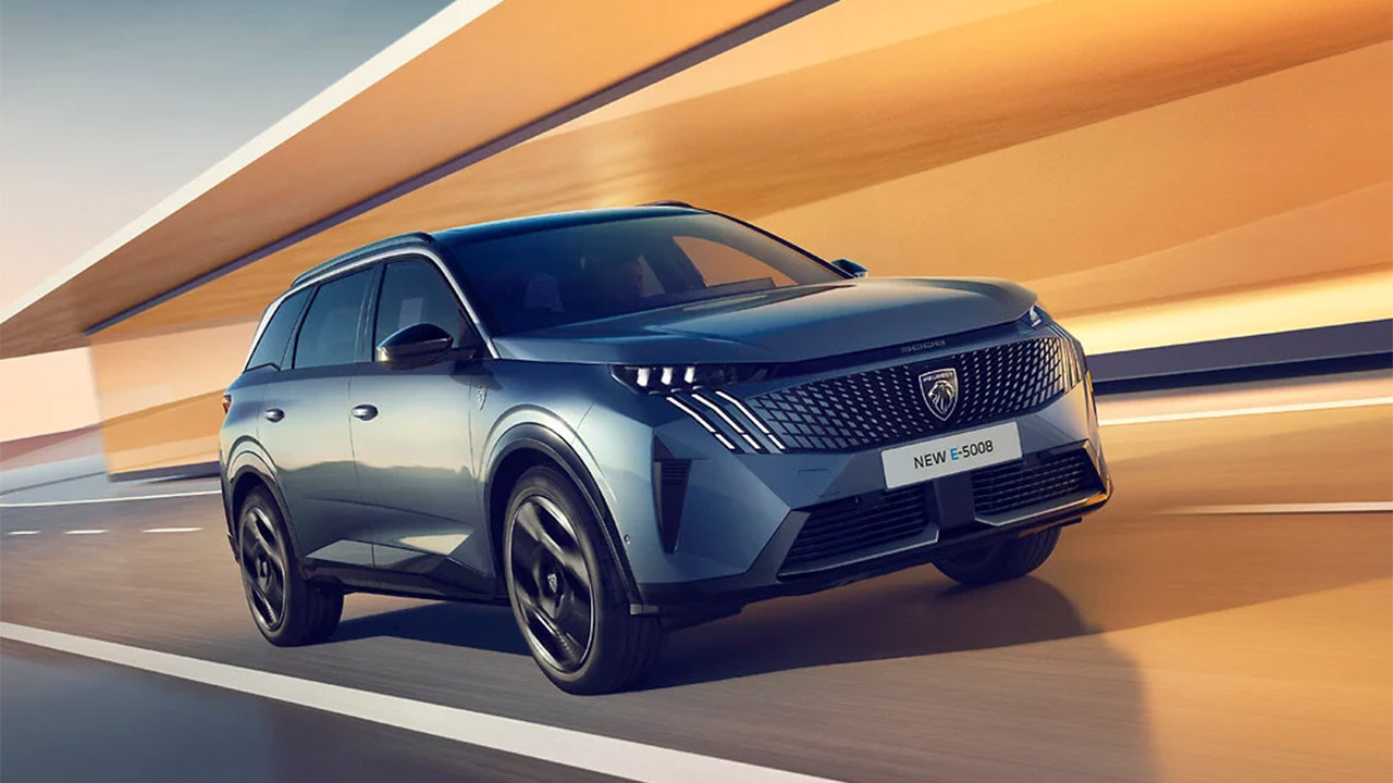 https://static.motor.es/fotos-noticias/2025/03/peugeot-5008-2025107249-1742306285_3.jpg