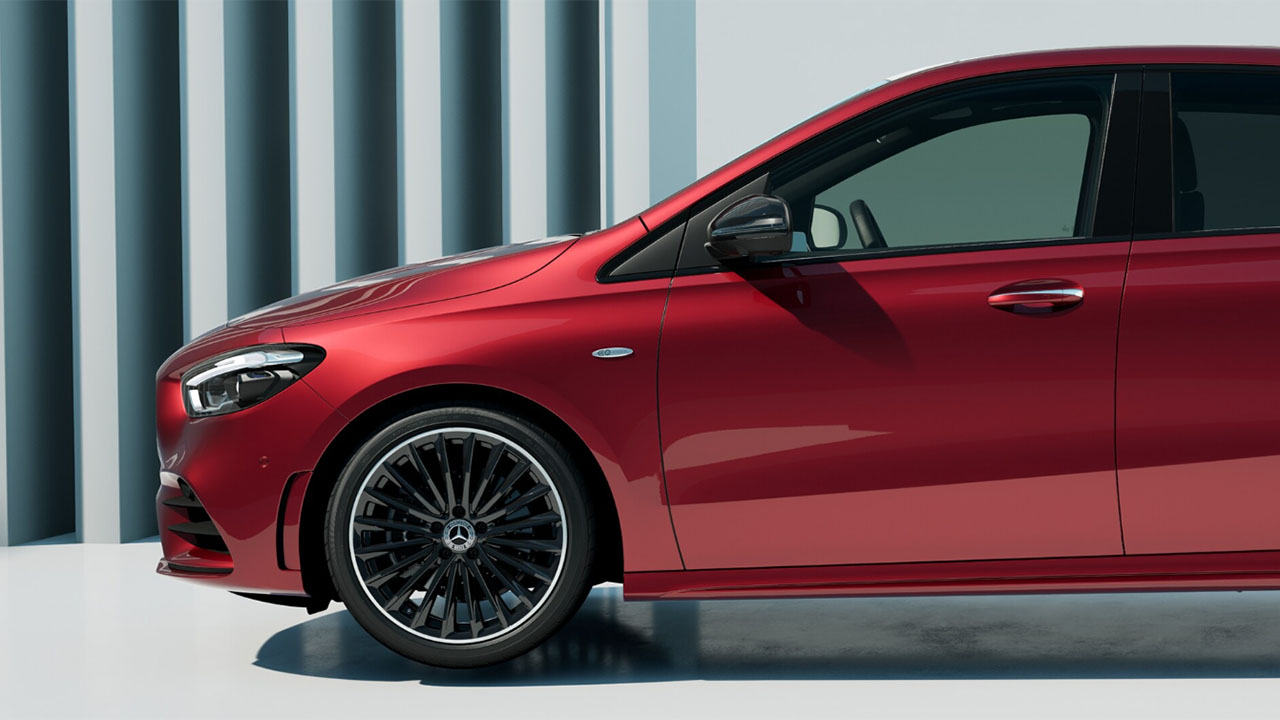 Es un monovolumen de los de antes y, con etiqueta ECO y 455 litros de maletero, este Mercedes es ideal para la familia