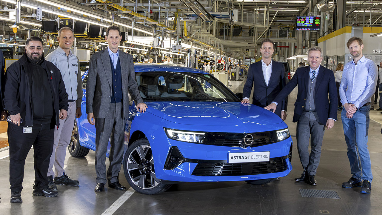 «Europa y Estados Unidos ponen en riesgo la industria del automóvil», la dura advertencia del presidente de Stellantis