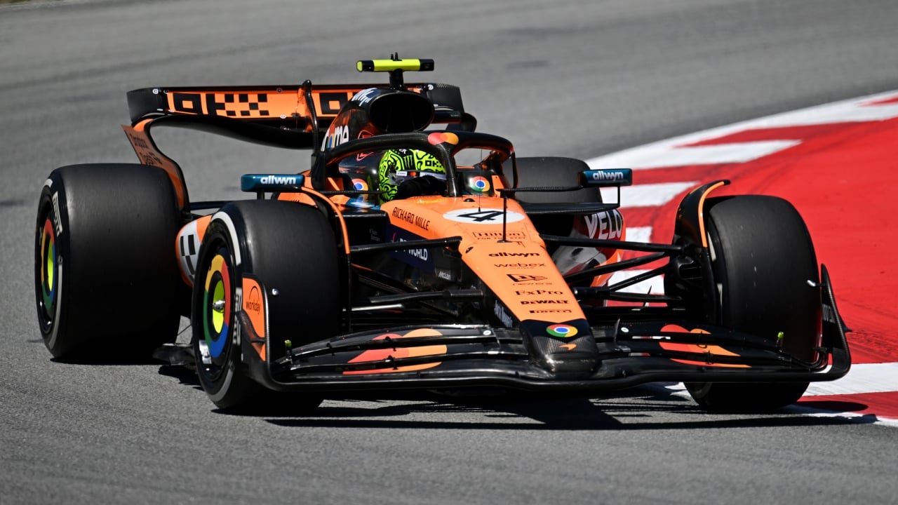 McLaren se 'ríe' de la nueva normativa y domina en Barcelona ...