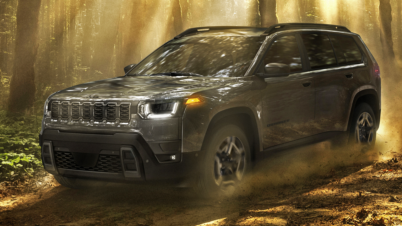 El nuevo Jeep Cherokee 2026 se descubre con un renovado diseño y lanza un aviso a sus rivales
