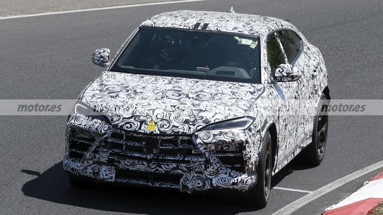 Lamborghini prepara un Urus Performante realmente brutal, un híbrido enchufable que quiere humillar a Mercedes