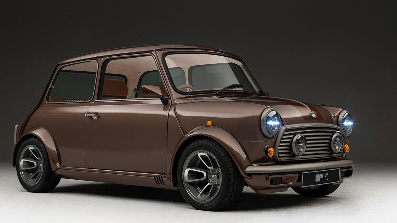Ian Callum convierte el MINI clásico en un restomod brutal, cuesta más que muchos deportivos nuevos