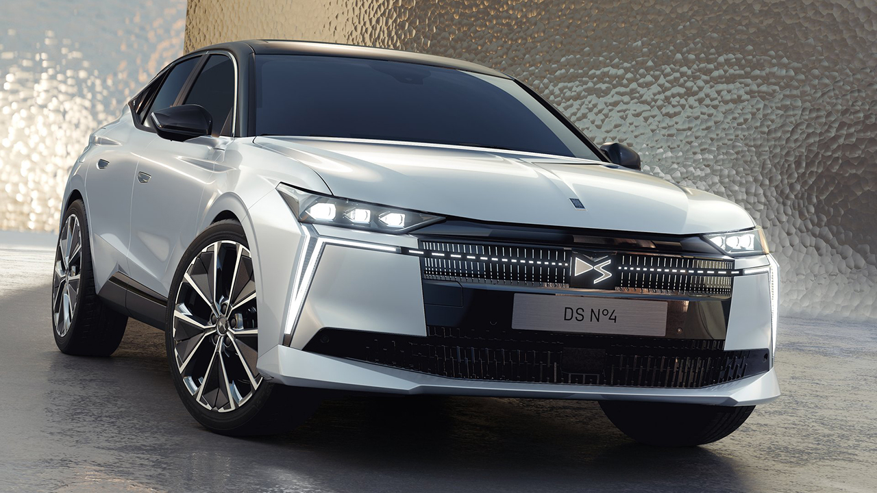 El nuevo DS Nº4 ya tiene precios, llega el renovado compacto premium con hasta 225 CV y etiquetas ECO y CERO